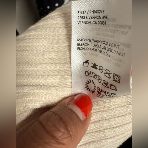 Reformation Crop Top Spaghetti Straps Sleeveless Ivory Color Size Large - Picture 7 of 8